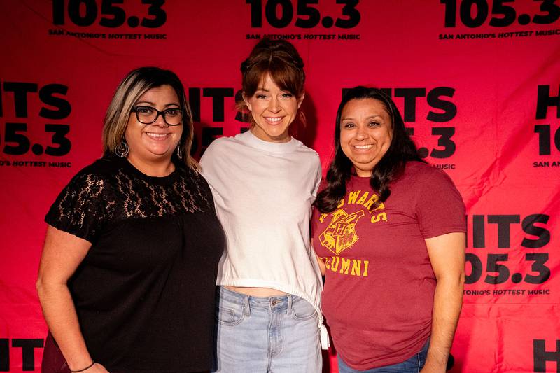 Lindsey Stirling stopped by the HITS 105.3 performance studio for a special private performance for our winners, before her show at the Majestic in San Antonio. She played some songs acoustic, answered a lot of questions, and took photos with all the winners. Great performance, and such a nice person!