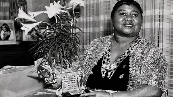 Motion Picture Academy to replace Hattie McDaniel's lost Oscar plaque