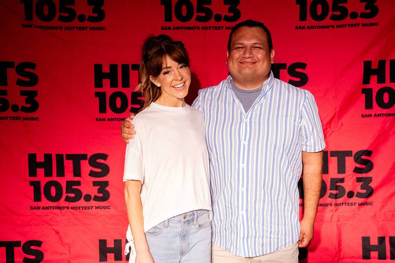 Lindsey Stirling stopped by the HITS 105.3 performance studio for a special private performance for our winners, before her show at the Majestic in San Antonio. She played some songs acoustic, answered a lot of questions, and took photos with all the winners. Great performance, and such a nice person!