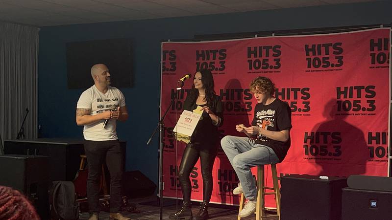 Hits 105.3 invited winners to our studios for a special private performance from Knox, and took sock donations for charity! Thanks to everyone who came out and donated! What a great private show!