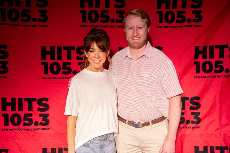 Lindsey Stirling stopped by the HITS 105.3 performance studio for a special private performance for our winners, before her show at the Majestic in San Antonio. She played some songs acoustic, answered a lot of questions, and took photos with all the winners. Great performance, and such a nice person!