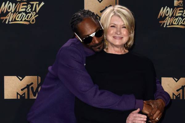 Snoop Dogg, Martha Stewart to host 2022 Puppy Bowl