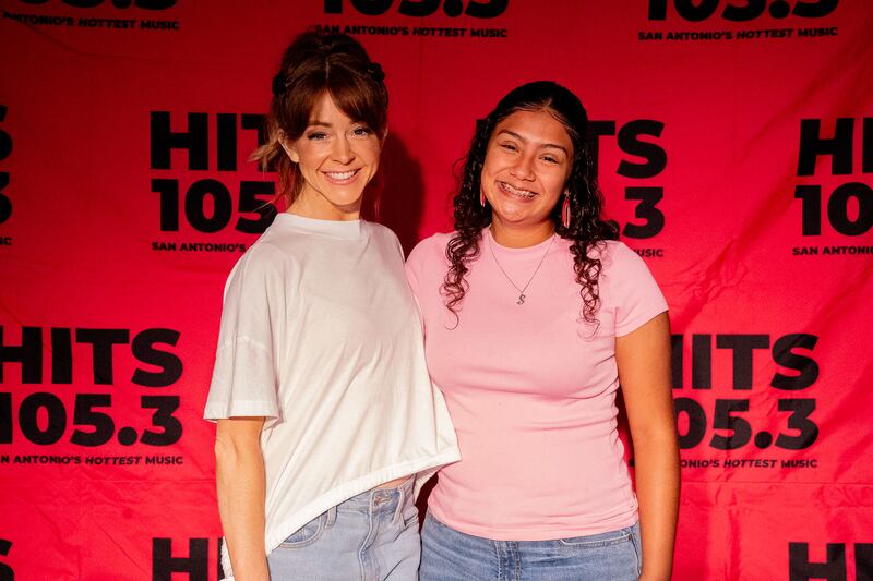 Lindsey Stirling stopped by the HITS 105.3 performance studio for a special private performance for our winners, before her show at the Majestic in San Antonio. She played some songs acoustic, answered a lot of questions, and took photos with all the winners. Great performance, and such a nice person!